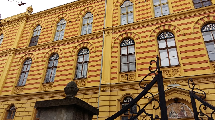 Sremski Karlovcin kaunista arkkitehtuuria, teologinen yliopisto.