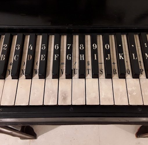 Hughes telegraph device